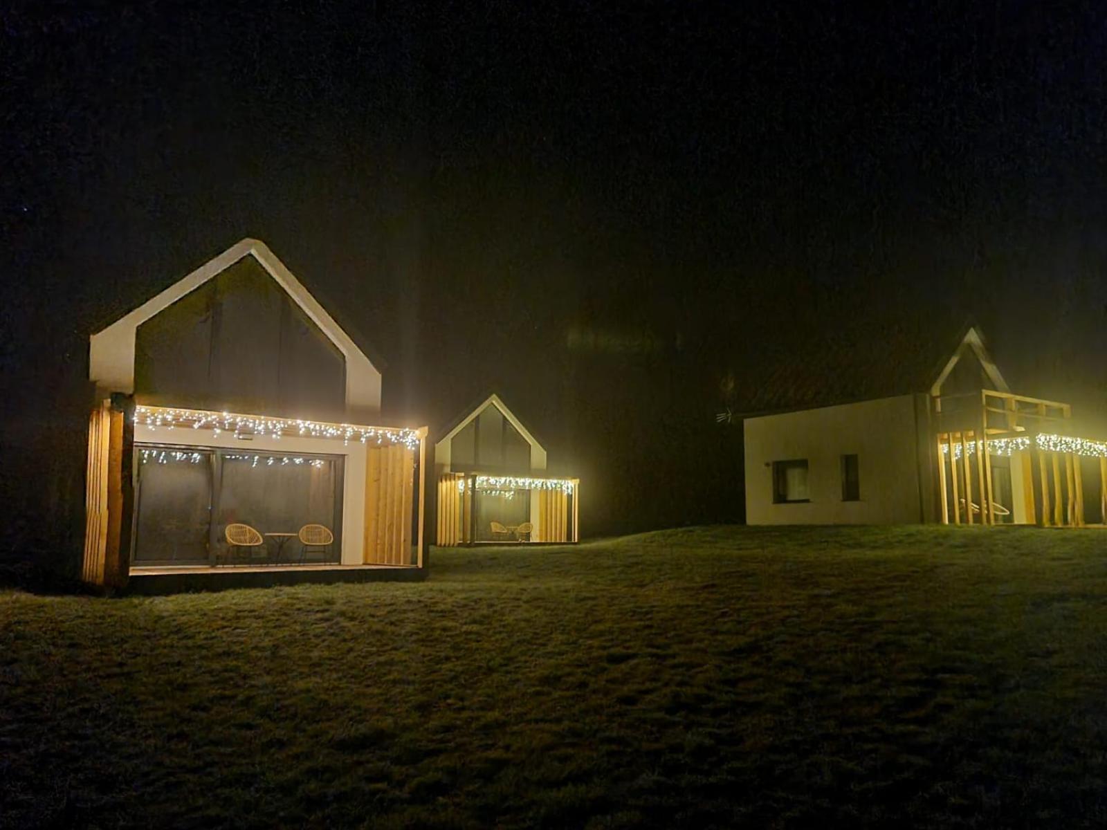 Wataha Pod Basztami - Alfa - Domki Caloroczne Radkow Esterno foto